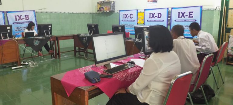 Dokumentasi arsip: Pandemi Covid-19, SMP Negeri 2 Yogyakarta Selenggarakan Pembelajaran Daring.