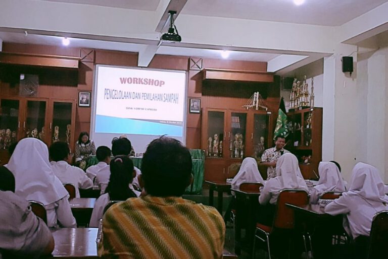 Dokumentasi arsip: Workshop Pengelolaan dan Pemilahan Sampah.
