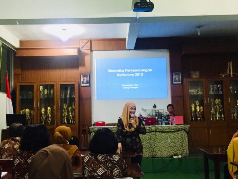 Dokumentasi arsip: Workshop Guru Awal Tahun Pelajaran 2019/2020.