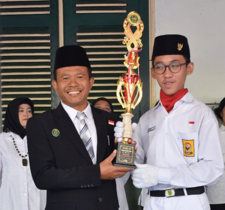 Dokumentasi arsip: SMP N 2 Yogyakarta Juara 3 Lomba Puisi.